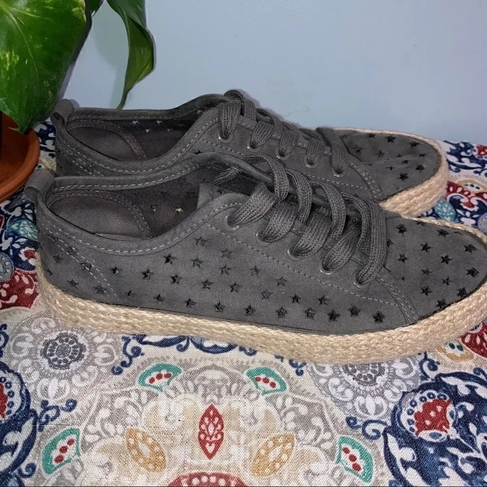 Universal Thread, Grey Jenna Star Espadrilles, Laser Cut Stars, Target Women’s 6